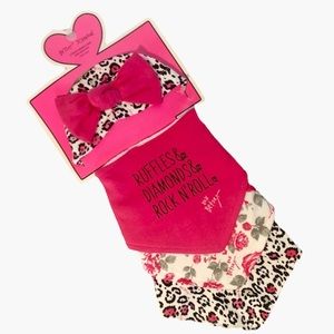 NWT Betsey Johnson 4-pack, 3 Bibs & 1 Hat / Cap